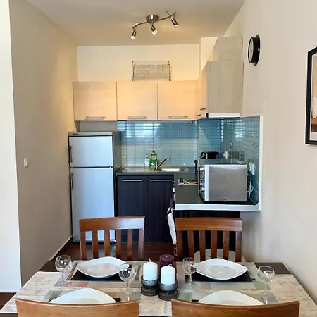 Vlado's Place Home2host Apartment *