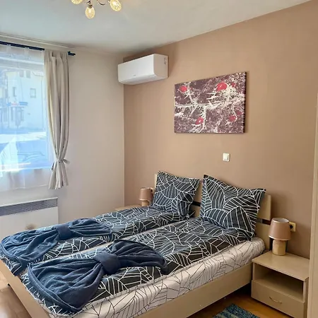 Apartment Vlado's Place Home2host
